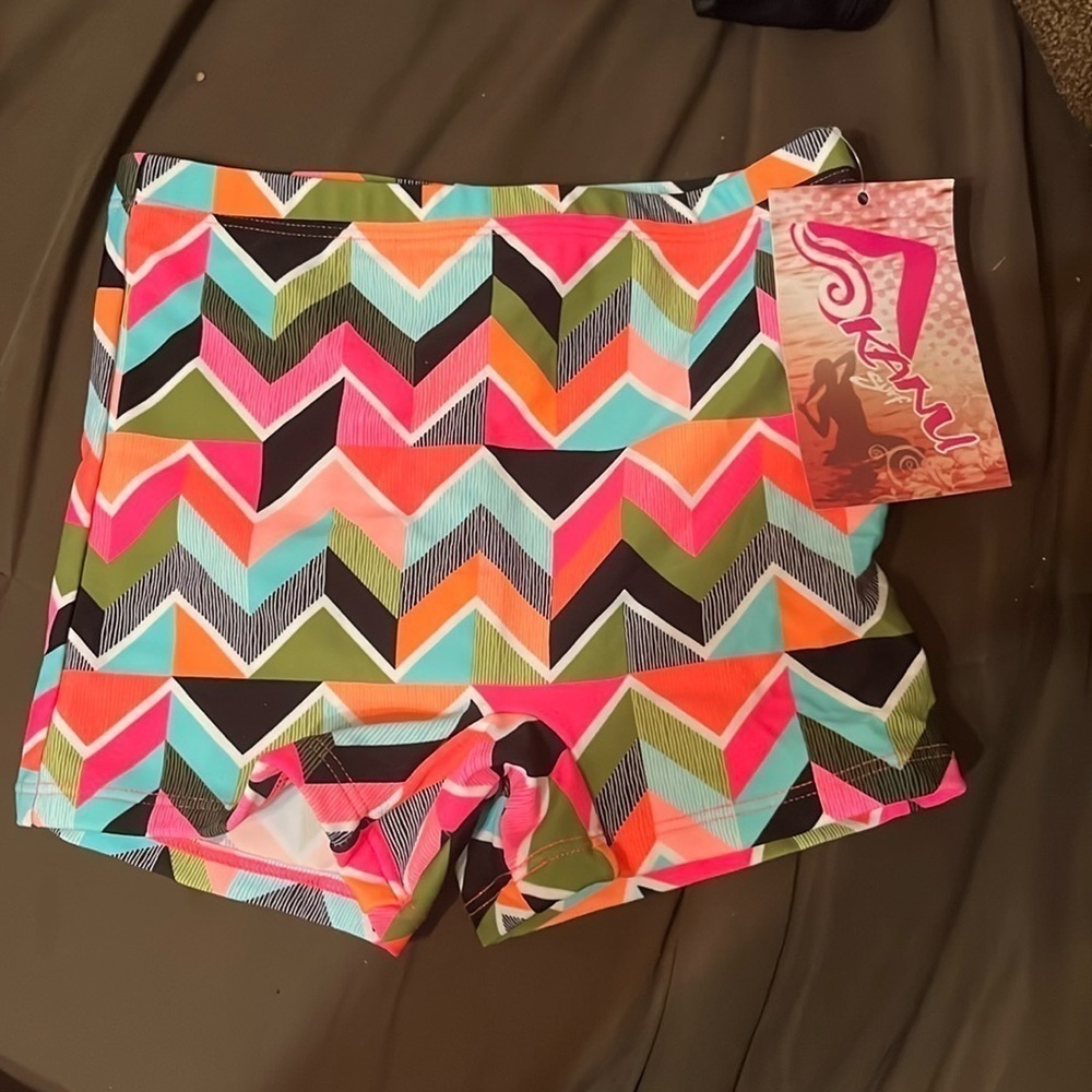 NWT Size 7  Kanu Surf Girls Swimming Bottom UPF 50+"Boy" Short